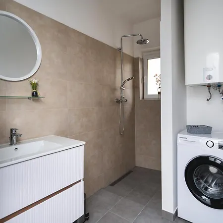 Apartment Revliving Premium Gabriels Heaven